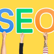 Como otimizar o SEO do seu site para aparecer nos primeiros resultados do Google?